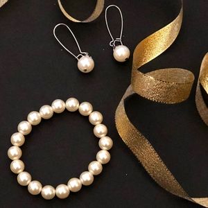 Pearl Earrings & Bracelet Set